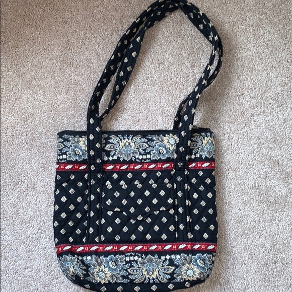 Vera Bradley Handbags - Vera Bradley tote bag